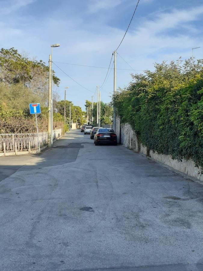 Il Platano Di Nathaly Hotel Bari Bagian luar foto